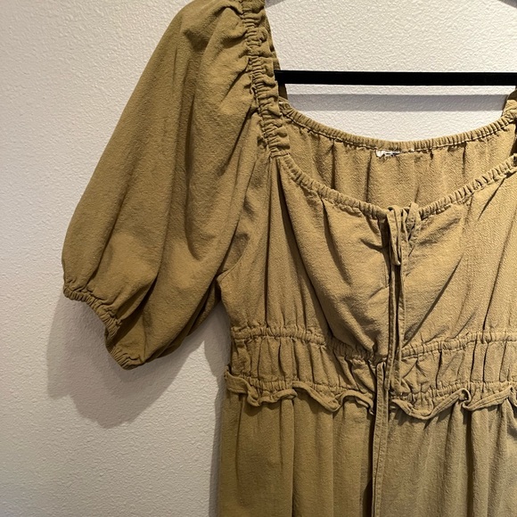 Universal Thread Smocked Peasant Dress - Picture 1 of 2